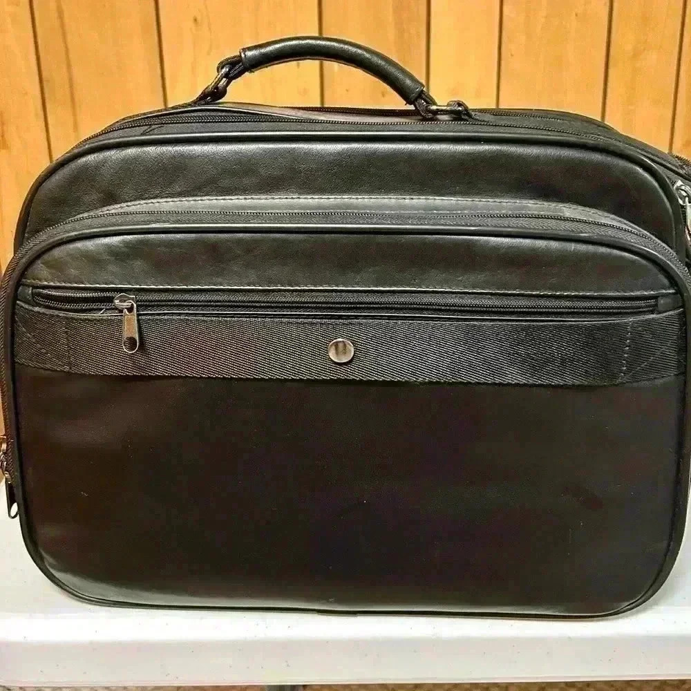 ICON LAPTOP BRIEFCASE